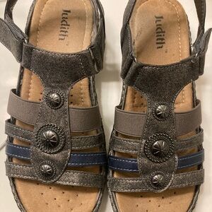 Judith sandals